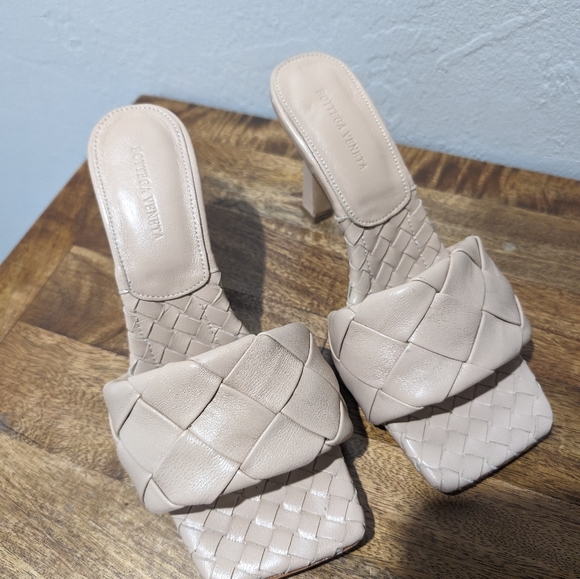 Bottega Veneta Libo Leather square  toe heel sandals women's size 39 tan - Picture 3 of 8